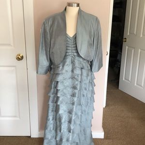 Adrianna Papell full length formal gown.